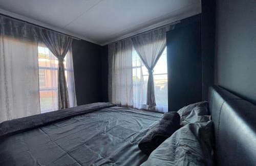 Thohoyandou House | Ha-Dzibs backpackers accommodation