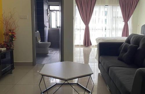 Cyberjaya Apartment | HA502 -Cyberjaya-Netflix-Wifi-Parking-Pool, 3032