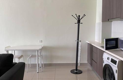 Cyberjaya Apartment | HA502 -Cyberjaya-Netflix-Wifi-Parking-Pool, 3032