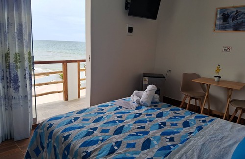 Canoas Hotel | Hab23 Hotel Frente al mar Ideal Para Disfrutar del sol y Descansar con Wifi y AC