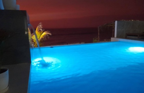 Canoas Hotel | Hab23 Hotel Frente al mar Ideal Para Disfrutar del sol y Descansar con Wifi y AC