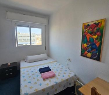 Explanada de la Estacion House | Habitación privada cómoda centro málaga vialia estación de tren María Zambrano y también cerca a la playa