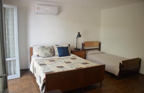 Salto House | Habitación "Sur" Privada con baño privado - 3B