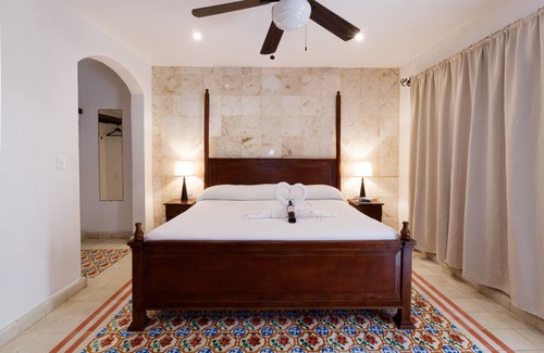 Chichen Itza - Valladolid Hotel | Habitacion de lujo estilo colonial en Valladolid, Yucatán.