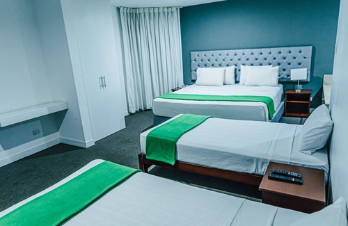 Comas Hotel | Hacienda Lima Norte