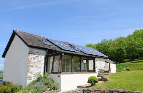 Llanybri Cottage | Hafan, Llansteffan - One Bedroom Cottage, Sleeps 2