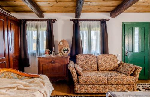 Vama Ski Chalet | Hai la Saivan Bio Retreat and Farm