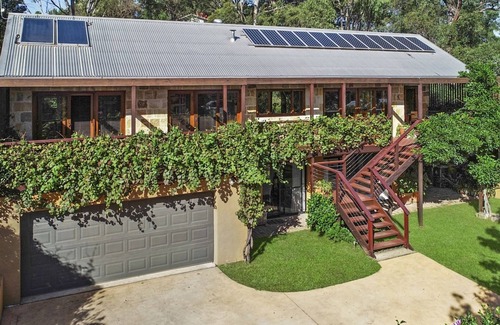 Kurrajong House | HAILEY@KURRAJONG - stylish and delightful. SPECIALS ON NOW !