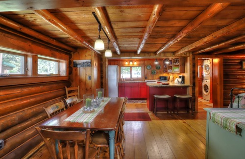 Rangeley Cabin | Haines Landing - 7 Spruce Street - shared waterfront on Mooselook