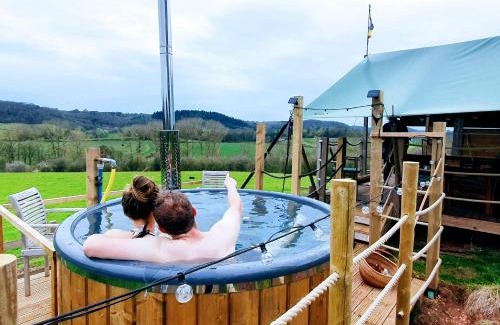 Great Witley Other | Hakuna Matata Safari Lodge - Sublime, off-grid digital detox with hot tub