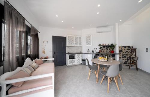 Vourvoulos House | Halari Junior Suite