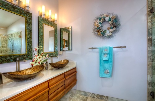 Kamuela House | Hale Ka Nani stunning ocean and mountain views, 1 bdrm/1 bath kitchen & laundry