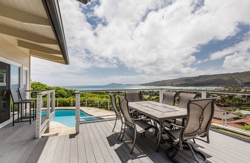 Portlock House | Hale Maunalua hillside hideaway with ocean views & pool - walk to Hanauma Bay
