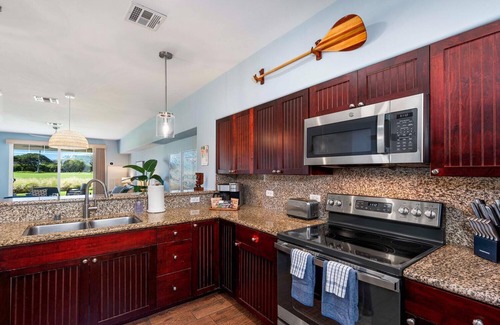 Waikoloa Condo | Hale Nene Upgraded Condo on Golf Course, Walking Distance to Beach and Shops!