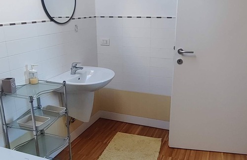 Santa Maria di Sala Apartment | Half an hour from Padua-Venice-Treviso! Apartment in condominium