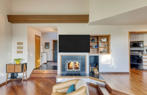 Arch Cape House | Half Block to Beach w/Oceanview, Patio + Balcony | The Shore Pine by AvantStay