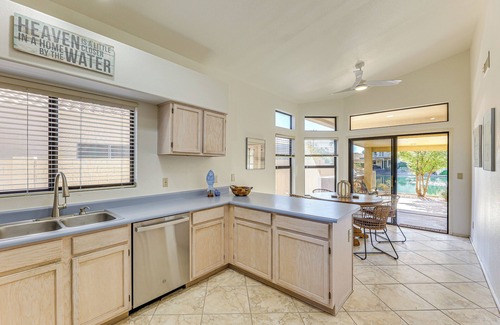 Stonebridge Lakes Manor House | Half-Mi to Dtwn: Lakefront Gilbert Home!