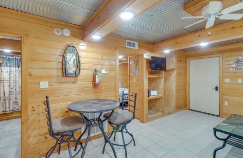 Heber Springs House | half Mi to Greers Ferry Lake Quiet Cabin with Porch
