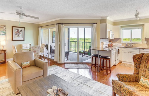 Jupiter Condo | Half-Mi to Jupiter Beach: Condo w/Ocean Views!