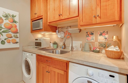 Scotts Mills Apartment | Half-Mi to Scotts Mills Falls: Wine Country Apt