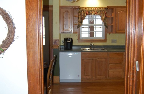 Youngstown House | Halfway between New York and Chicago