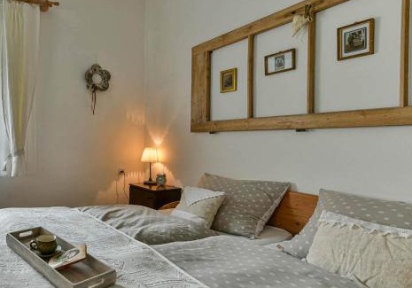Sirok Apartment | Halháza Erdészlak Apartman