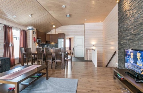 Kehys-Kainuu House | Hallan Karhu C, Paritalo by Interhome
