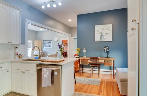 Hallowell Condo | Hallowell Gem: Steps From Granite City Park & Dtwn