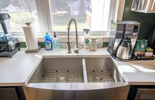 Hallowell House | Hallowell Hilltop Home with A/C, Hot Tub & Sauna