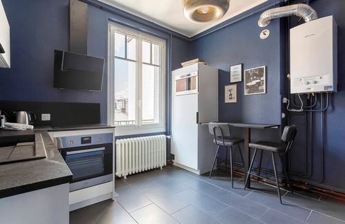 6th Arrondissement Apartment | Hamac Suites - Suite Crillon - Near Parc Tête d'Or