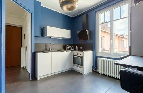 6th Arrondissement Apartment | Hamac Suites - Suite Crillon - Near Parc Tête d'Or