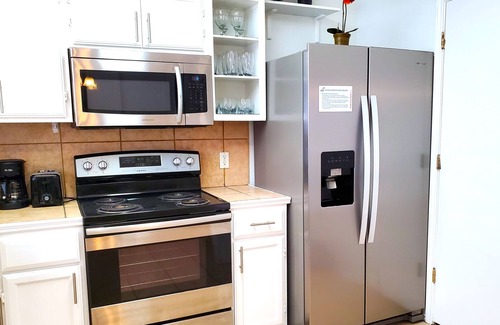 Brownsville House | Hamburg Retreat - 3BD/2BA Home, Private Yard!