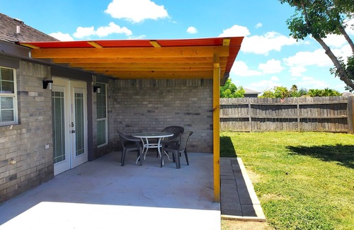 Brownsville House | Hamburg Retreat - 3BD/2BA Home, Private Yard!