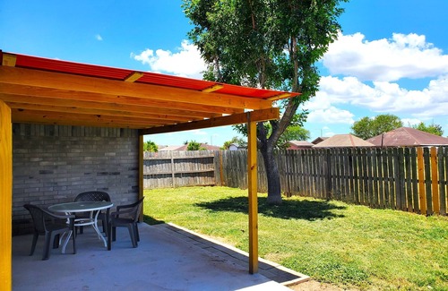 Brownsville House | Hamburg Retreat - 3BD/2BA Home, Private Yard!