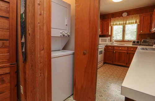 Southern Shores House | Hameljuice - Classic 3 BR Oceanside Beach Cottage - close to beach
