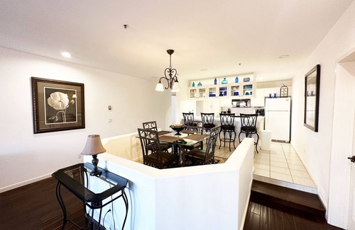 Avalon Villa | Hamilton Cove Condo with Golf Cart and Close to Beach. Only 24 Steps to Door.