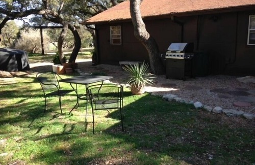 Bee Caves West Apartment | Hamilton Pool Road Guest House Special rate Jan-Feb