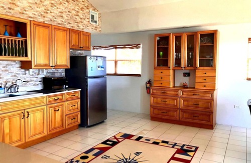 Tibbett's Turn House | Hammock Moon - Two Bedroom House Directly on Beach with Gazebo