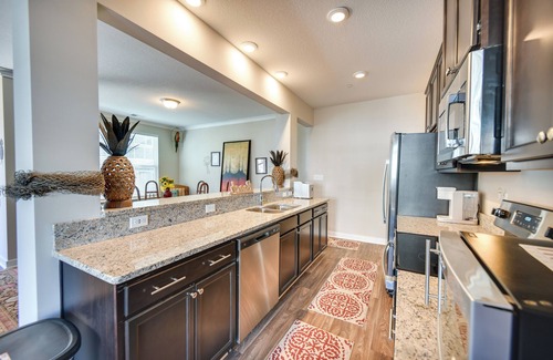 Hampton Condo | Hampton Condo, Close to Beaches!