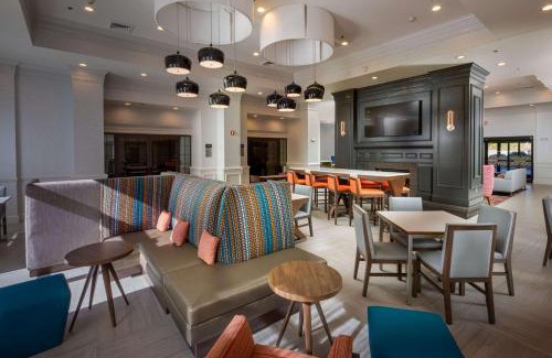 Skyland Hotel | Hampton Inn and Suites Asheville Airport