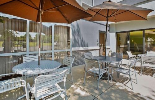 Parkdale Hotel | Hampton Inn Cincinnati Northwest Fairfield