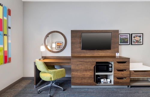 North Las Vegas Hotel | Hampton Inn Las Vegas North Speedway