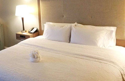 Eastwick Hotel | Hampton Inn Philadelphia-International Airport
