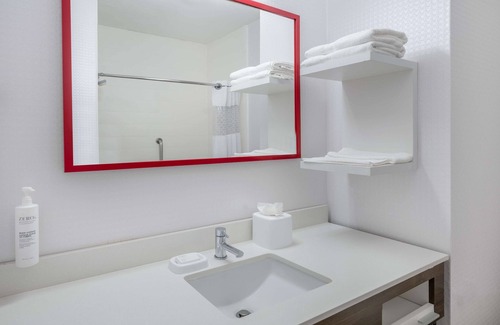 Sanford Hotel | Hampton Inn Sanford