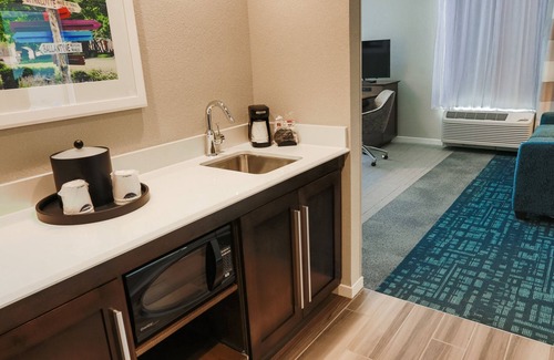 Ballantyne East Hotel | Hampton Inn & Suites Charlotte/Ballantyne
