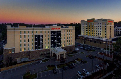 Crabtree Hotel | Hampton Inn & Suites Crabtree