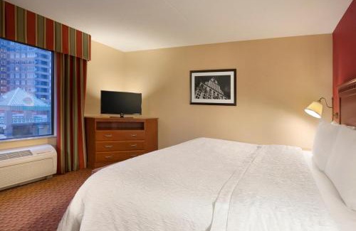 Hartford Hotel | Hampton Inn & Suites East Hartford
