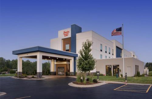 Quad Cities Hotel | Hampton Inn & Suites Moline-Quad City Int'l Aprt