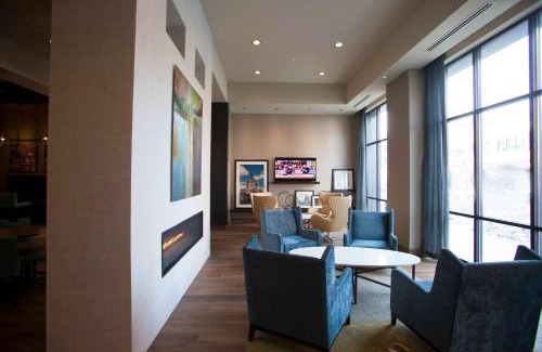 West Seventh Hotel | Hampton Inn & Suites St. Paul Downtown