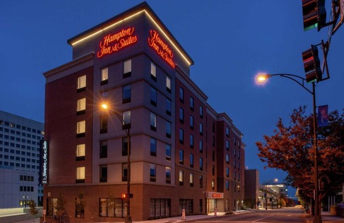 Winston - Salem Hotel | Hampton Inn & Suites Winston-Salem Downtown